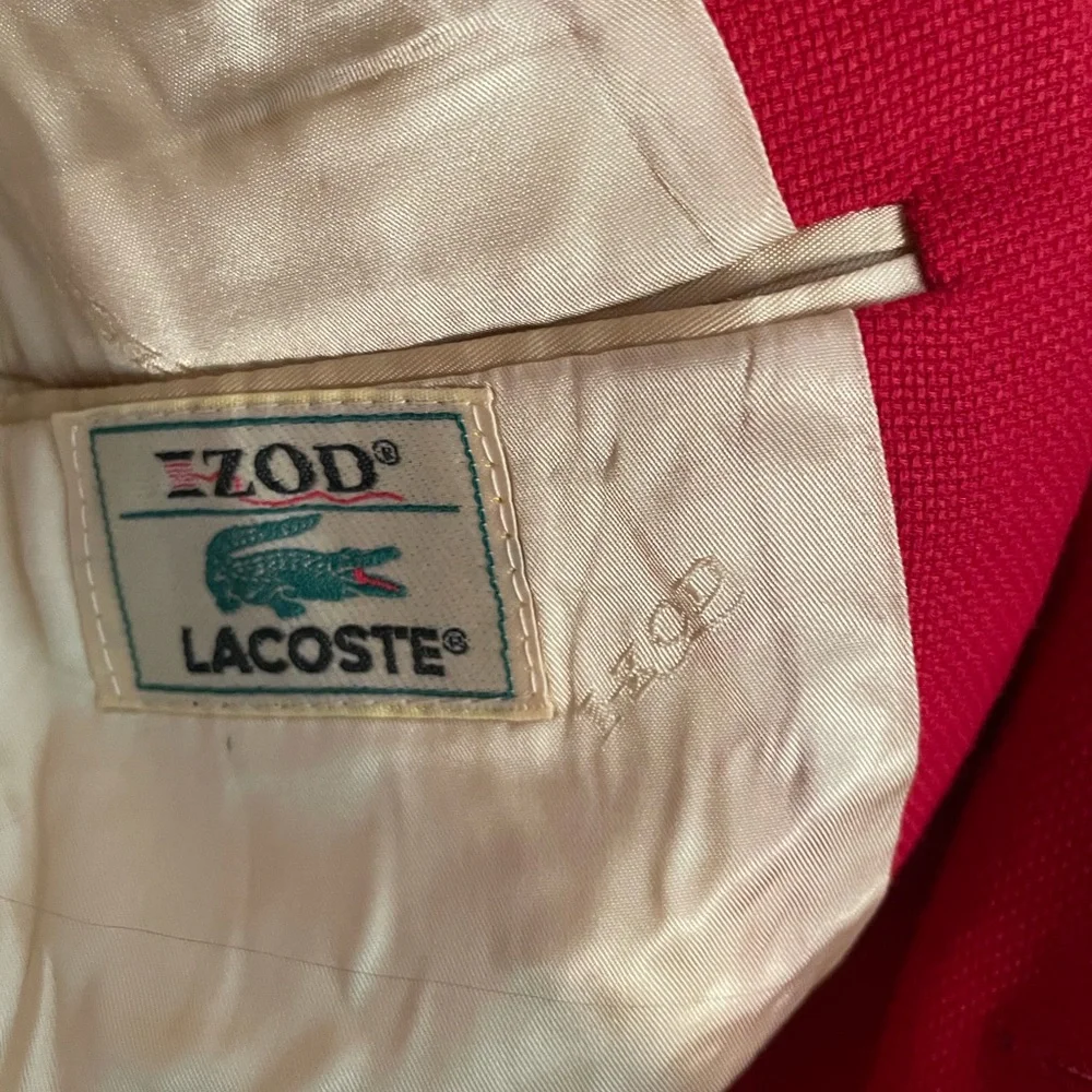 Lacoste vintage vibrant red twill  blazer.  No size or fabric content. Gorgeous. - Picture 13 of 14